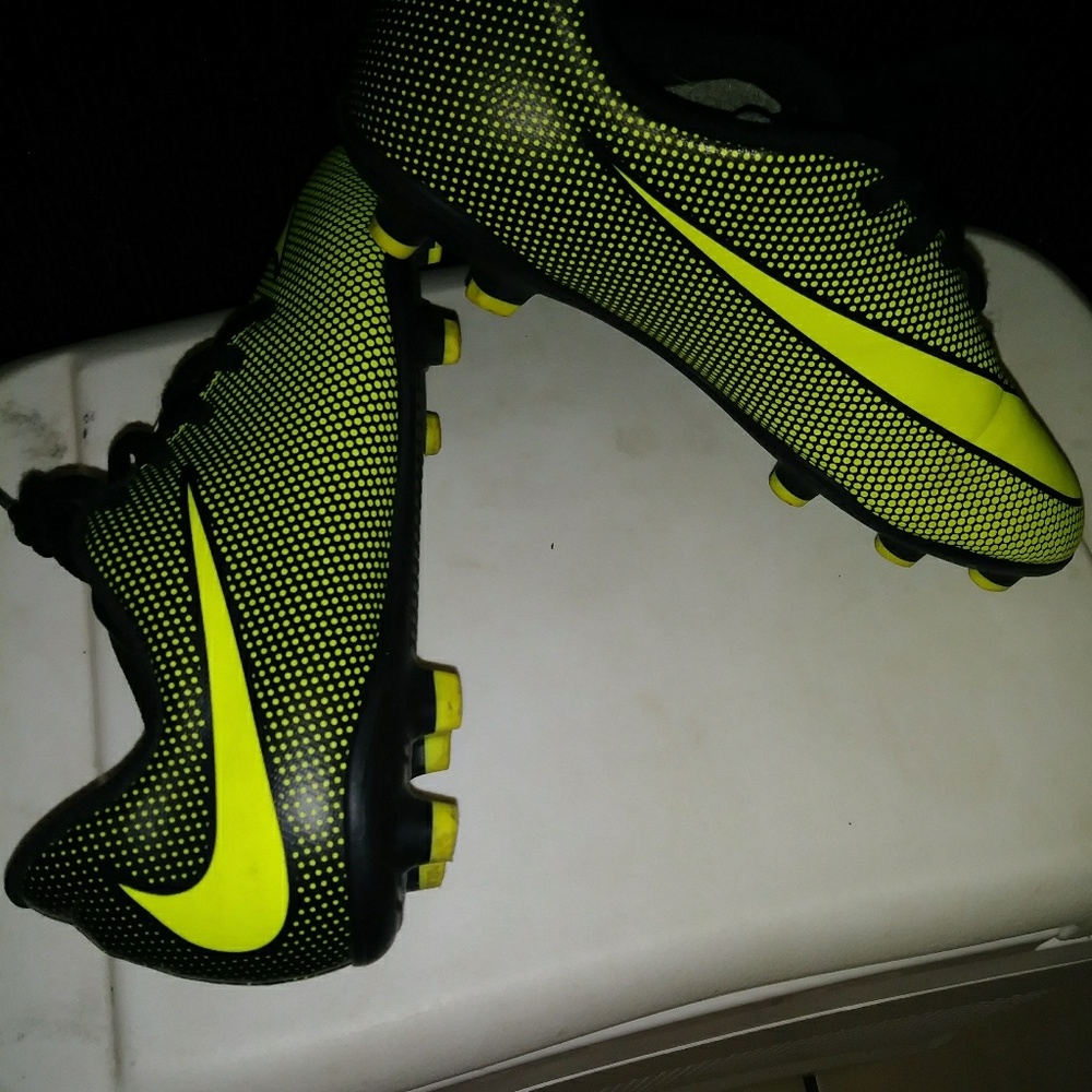 Boys soccer shoes